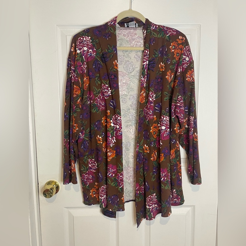 VINTAGE - FLORAL CARDIGAN